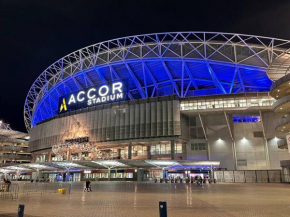City views & New 3b2b1p Apt in Homebush
